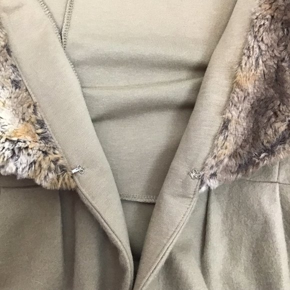 Slinky Brand Neutral Tan Faux Fur Collar Jacket M - Picture 4 of 6